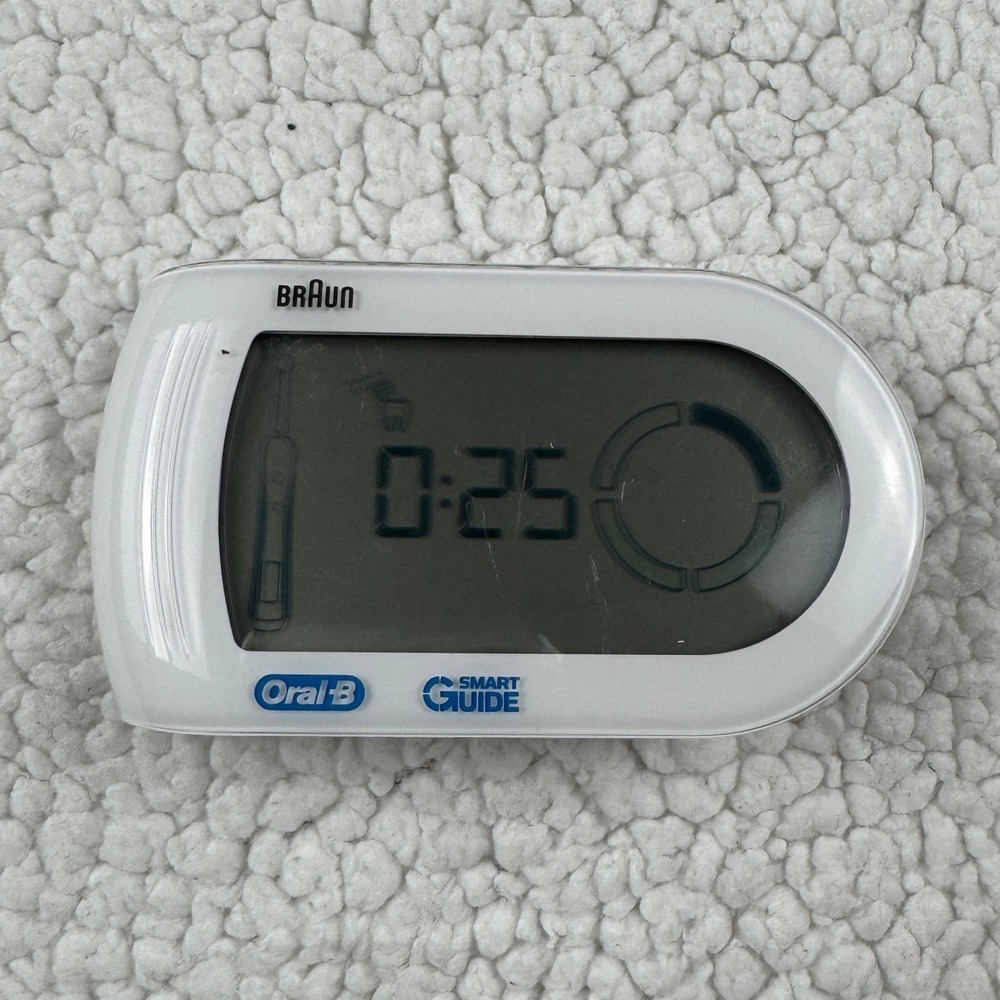 Oral-B Braun‎ SmartGuide Wireless Toothbrush Display Timer White 3741